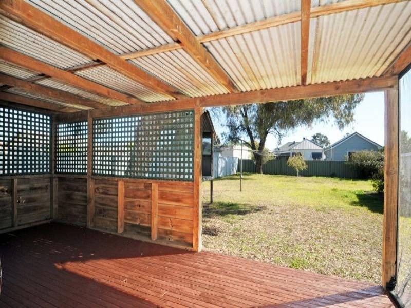 42 Shedden Street, Cessnock NSW 2325
