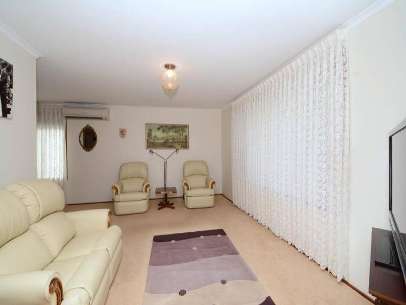 32 Lismore Street, Abermain NSW 2326