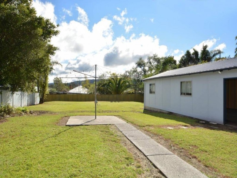 19 Main Rd, Paxton NSW 2325