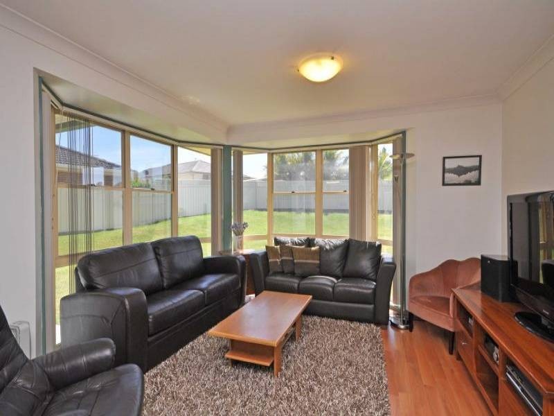 6 Tulloch Terrace, Cessnock NSW 2325