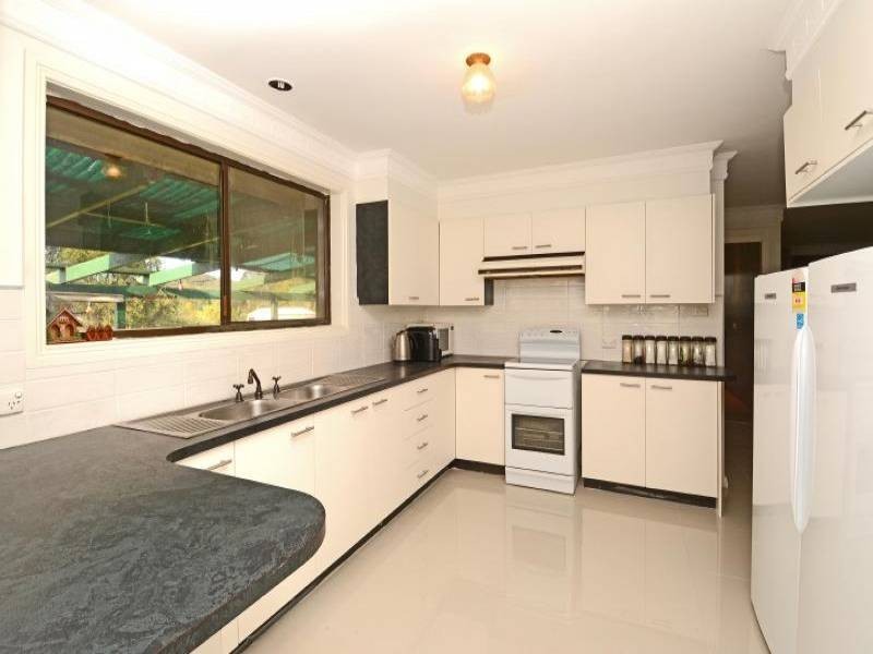 2 Adelaide Street, Paxton NSW 2325