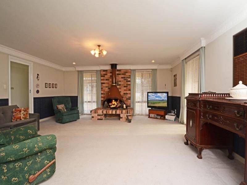 2 Adelaide Street, Paxton NSW 2325