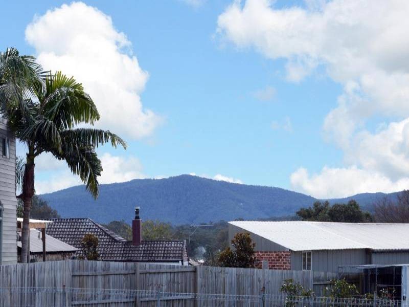 2 Adelaide Street, Paxton NSW 2325