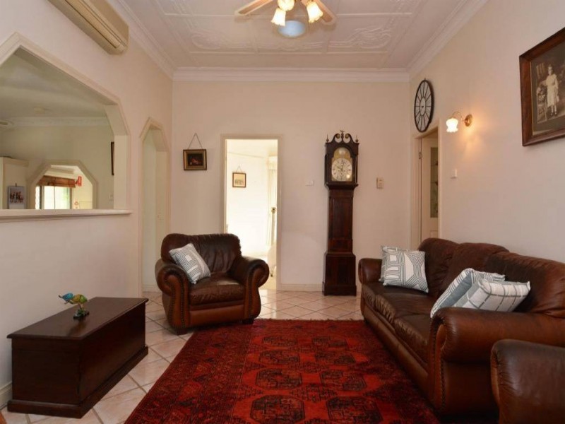 15 Regent Street, Cessnock NSW 2325