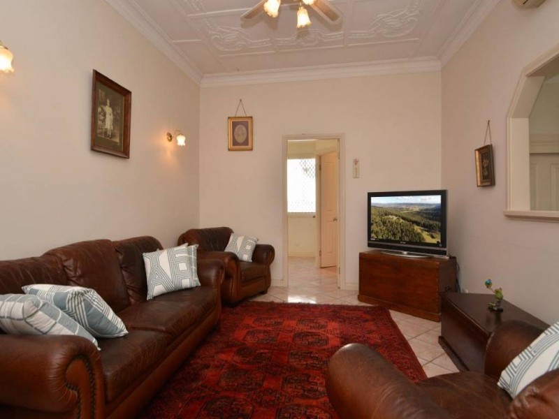 15 Regent Street, Cessnock NSW 2325