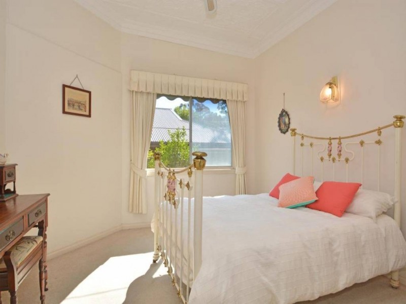 15 Regent Street, Cessnock NSW 2325