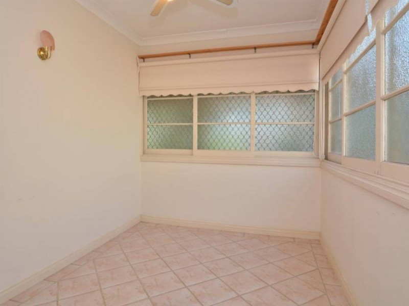 15 Regent Street, Cessnock NSW 2325