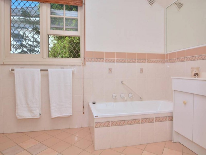 15 Regent Street, Cessnock NSW 2325