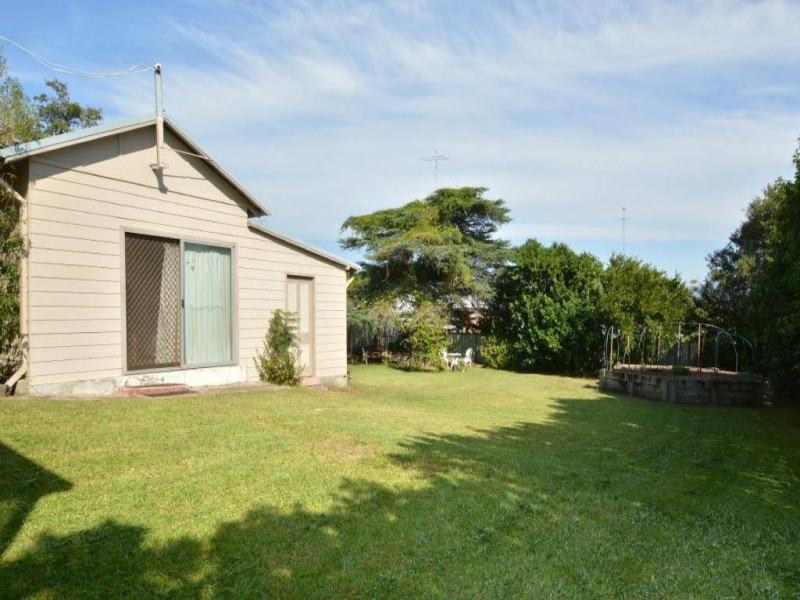 15 Regent Street, Cessnock NSW 2325