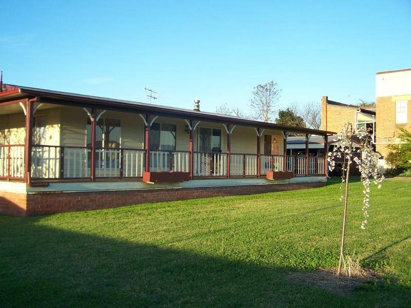 84 Helena Street, Ellalong NSW 2325