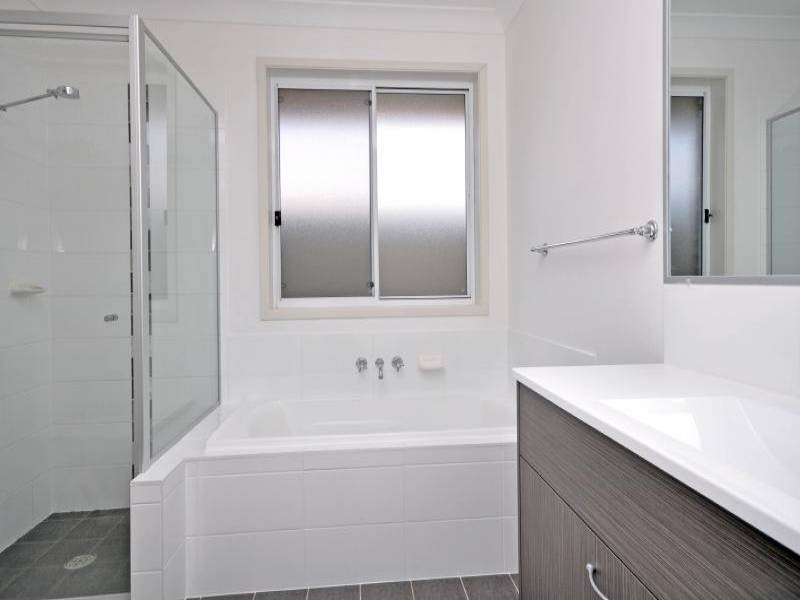 17 John Street, Ellalong NSW 2325