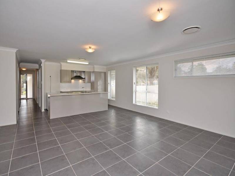 17 John Street, Ellalong NSW 2325