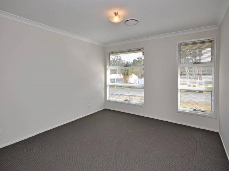 17 John Street, Ellalong NSW 2325