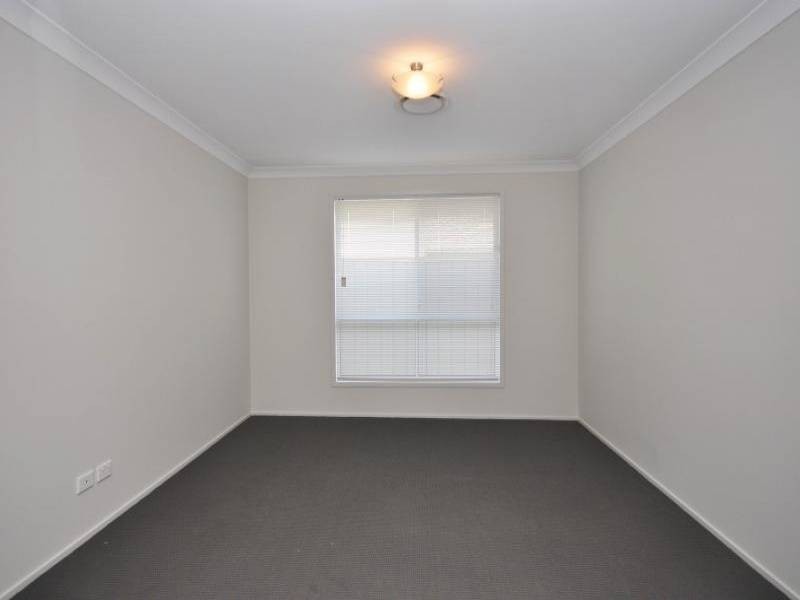 17 John Street, Ellalong NSW 2325