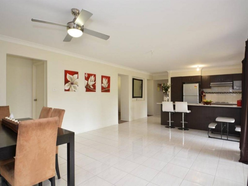 152 Church Street, Weston NSW 2326