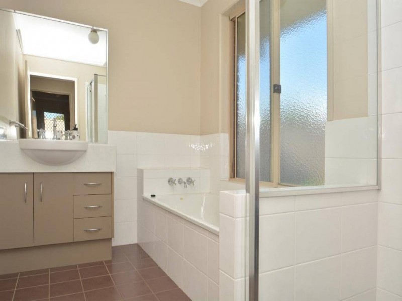 8 Banksia Terrace, Kurri Kurri NSW 2327