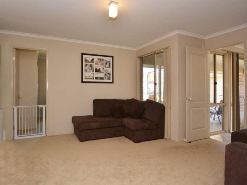 8 Banksia Terrace, Kurri Kurri NSW 2327