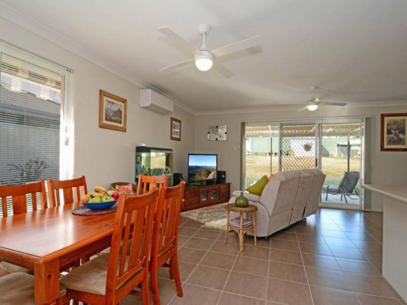 19 John Street, Ellalong NSW 2325