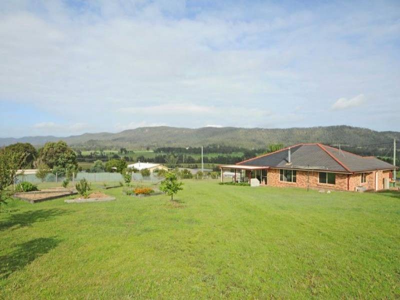 11 Sixth Avenue, Millfield NSW 2325