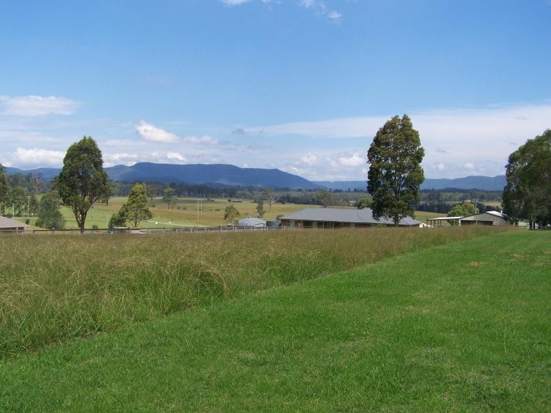 28 Eighth Ave, Millfield NSW 2325
