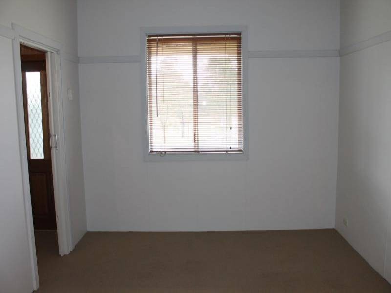 120 Harle Street, Abermain NSW 2326