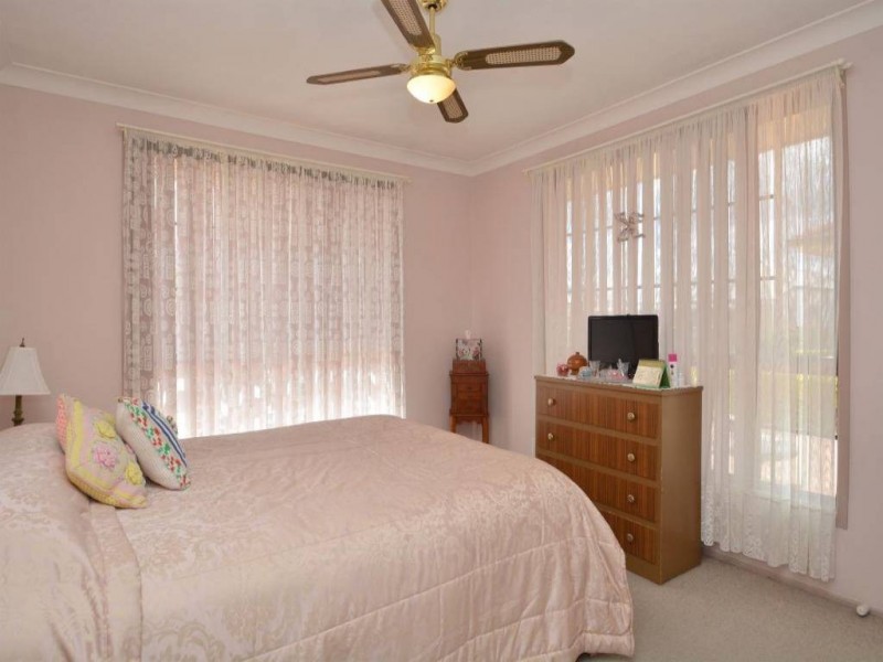 2/27A Stephen Street, Cessnock NSW 2325