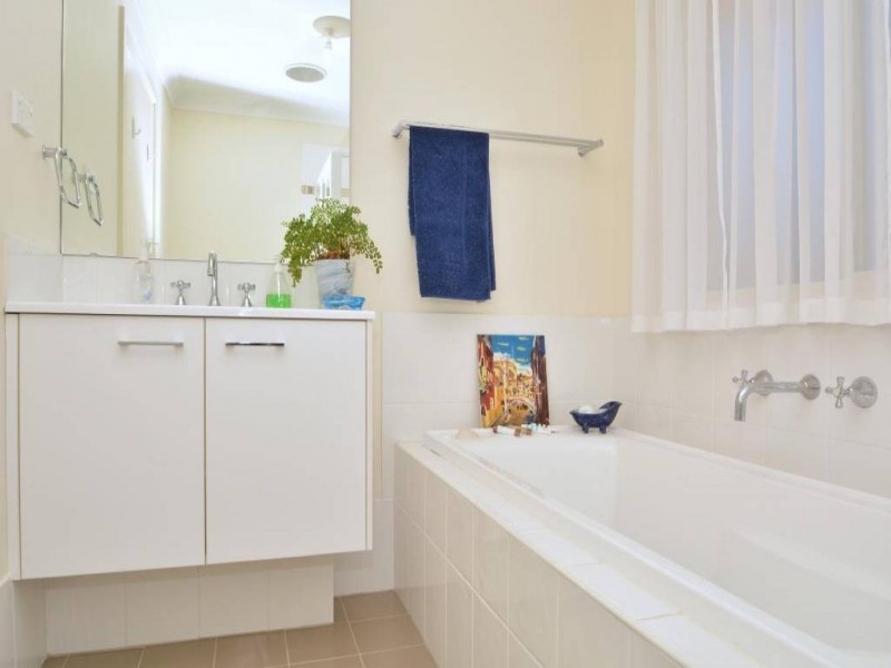 2B William Street, Paxton NSW 2325