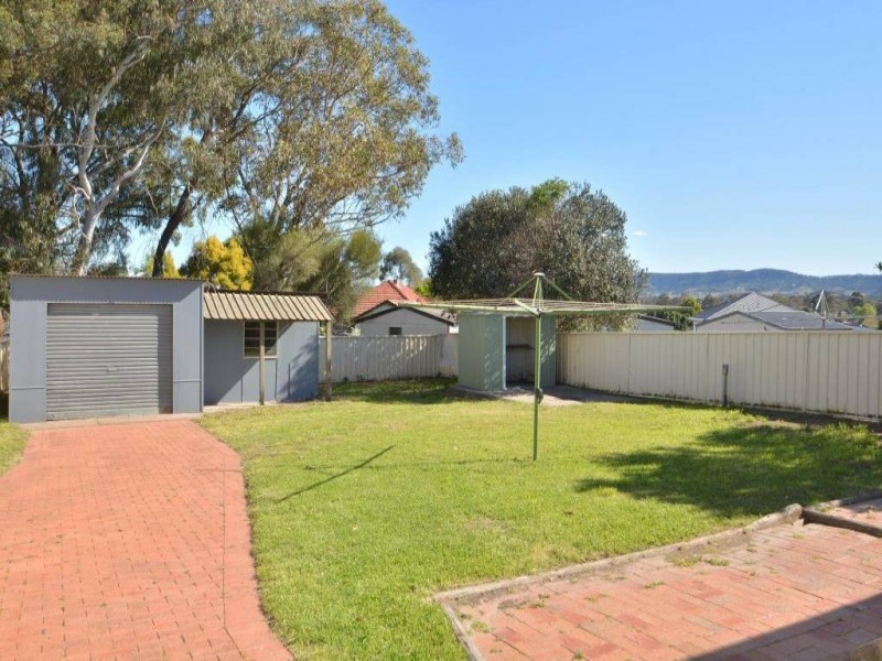 11 Lambert Street, Cessnock NSW 2325