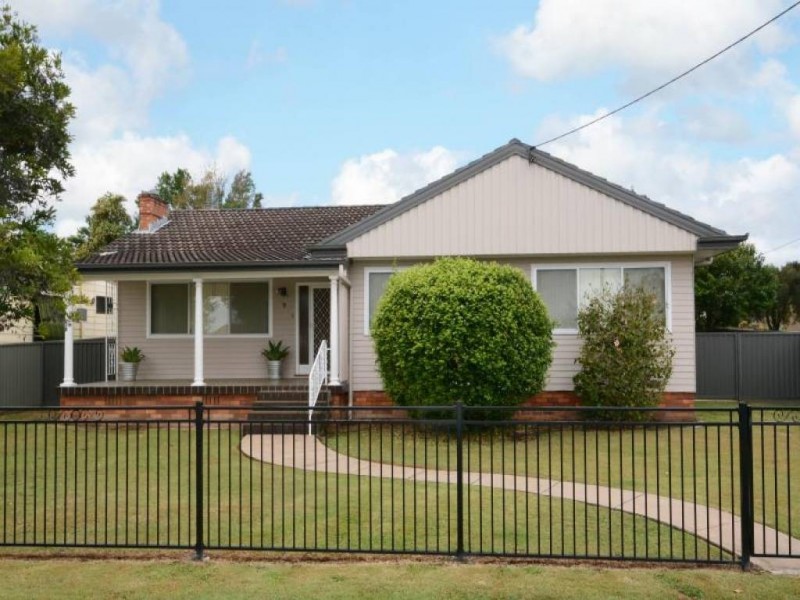 9 Myra Street, Cessnock NSW 2325
