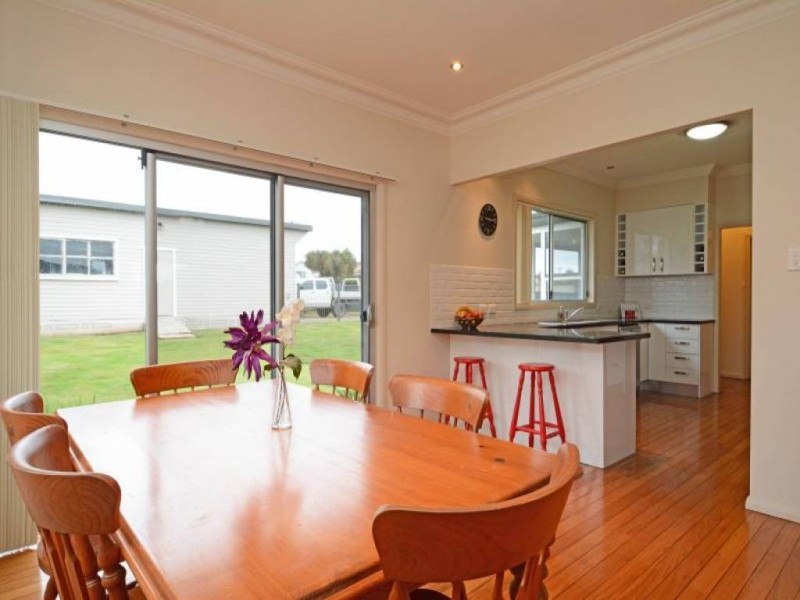 9 Myra Street, Cessnock NSW 2325