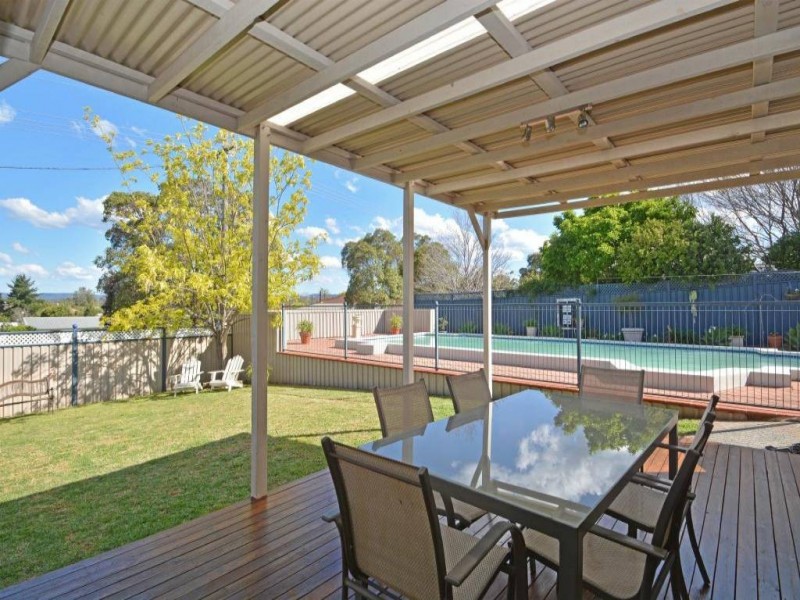 25 Love St, Cessnock NSW 2325