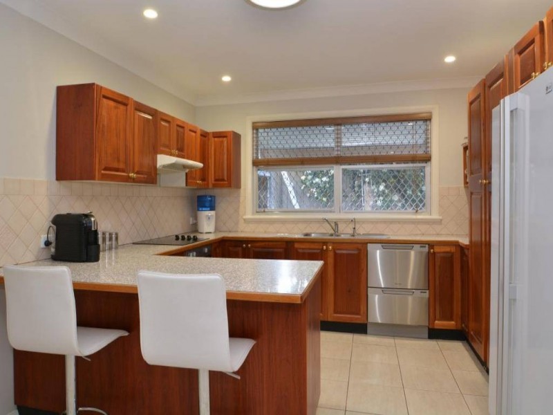 25 Love St, Cessnock NSW 2325