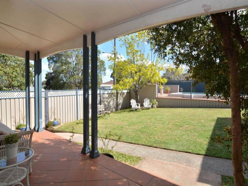25 Love St, Cessnock NSW 2325