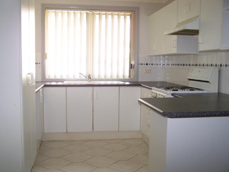 2/8 Shedden, Cessnock NSW 2325