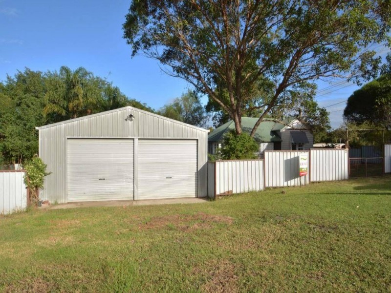 2 Old School Hill Road, Abermain NSW 2326