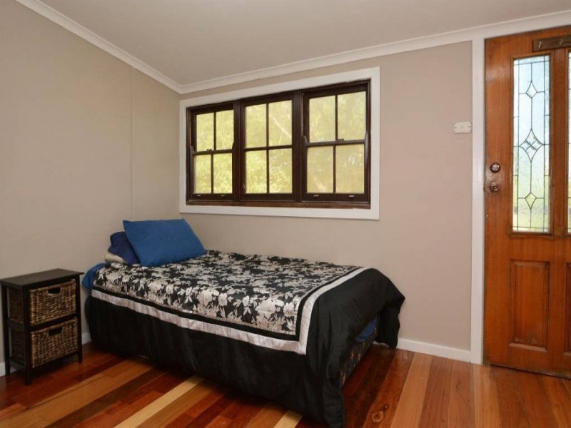 2 Old School Hill Road, Abermain NSW 2326