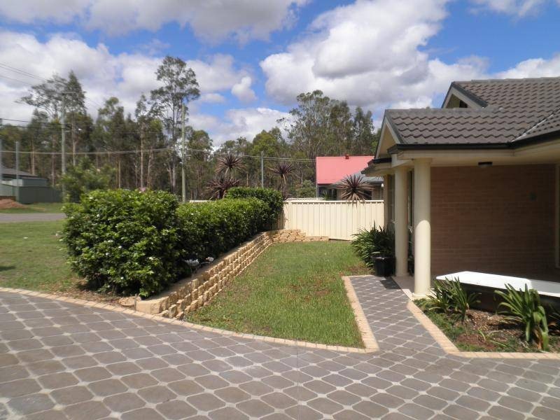 5 William Street, Paxton NSW 2325