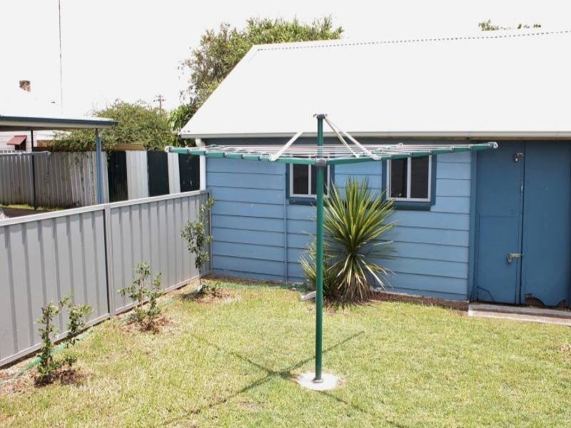 22 Daniel Street, Cessnock NSW 2325