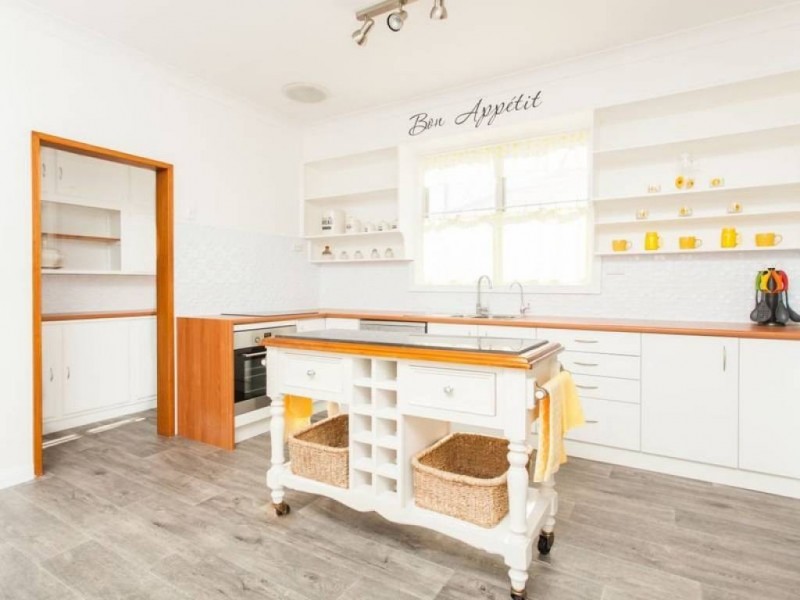 11 Elizabeth Street, Cessnock NSW 2325