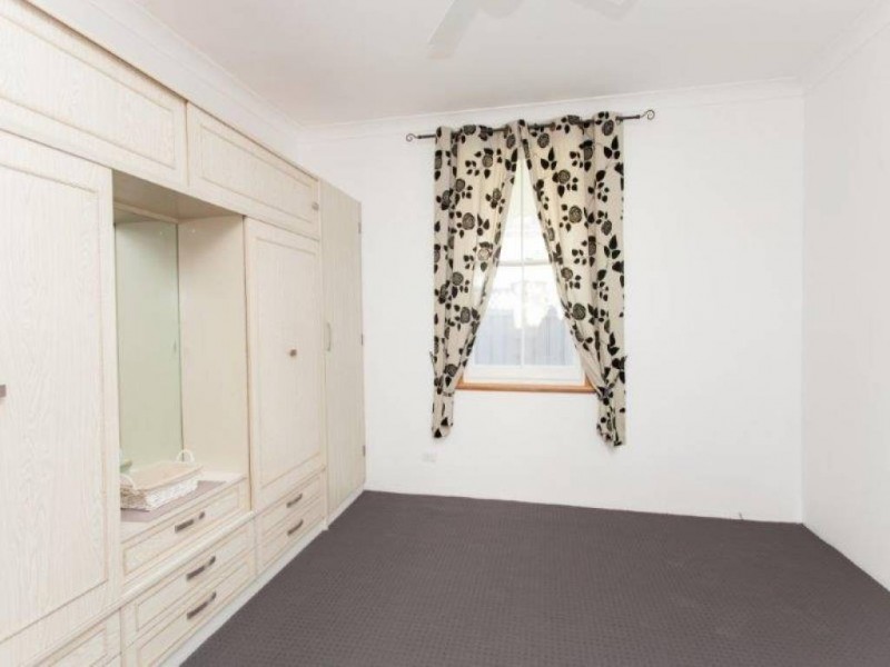 11 Elizabeth Street, Cessnock NSW 2325