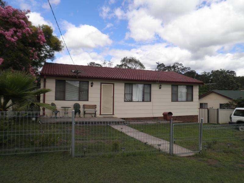 13 NORTHCOTE AVENUE, Paxton NSW 2325