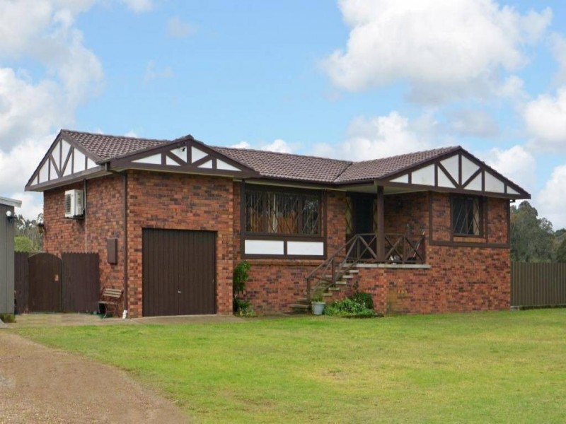 173 Harle Street, Abermain NSW 2326