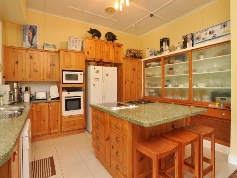 952 Wollombi Road, Millfield NSW 2325