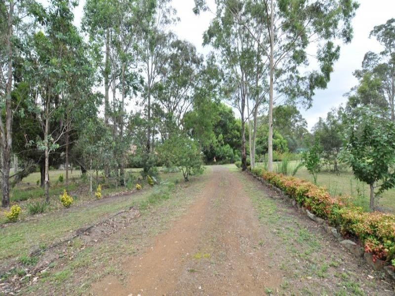 952 Wollombi Road, Millfield NSW 2325