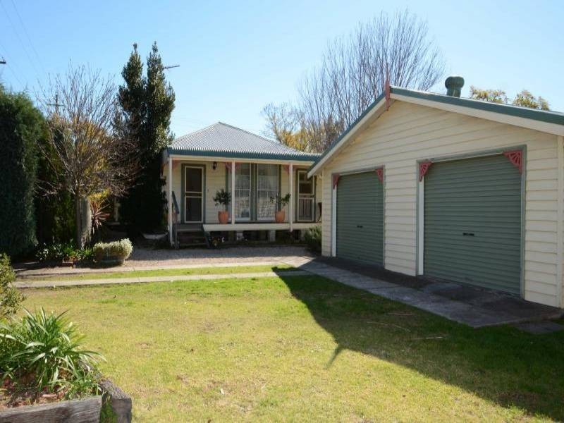 63 Wollombi Road, Cessnock NSW 2325