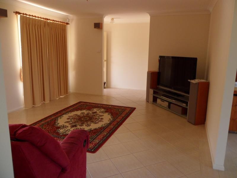 12 McKensey Street, Nulkaba NSW 2325