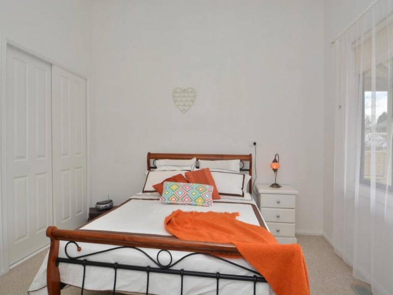 4 Sixth Street, Weston NSW 2326