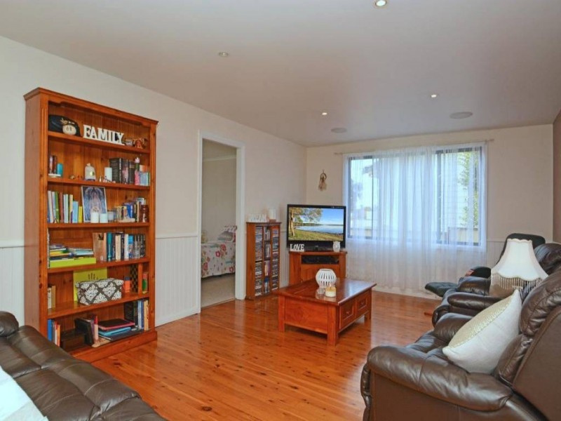 4 Sixth Street, Weston NSW 2326