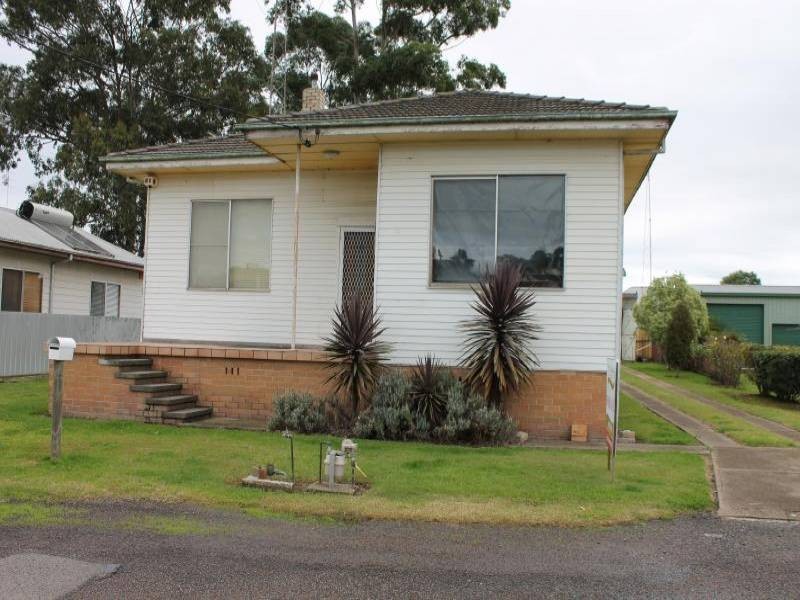 16 Charlton Street, Cessnock NSW 2325