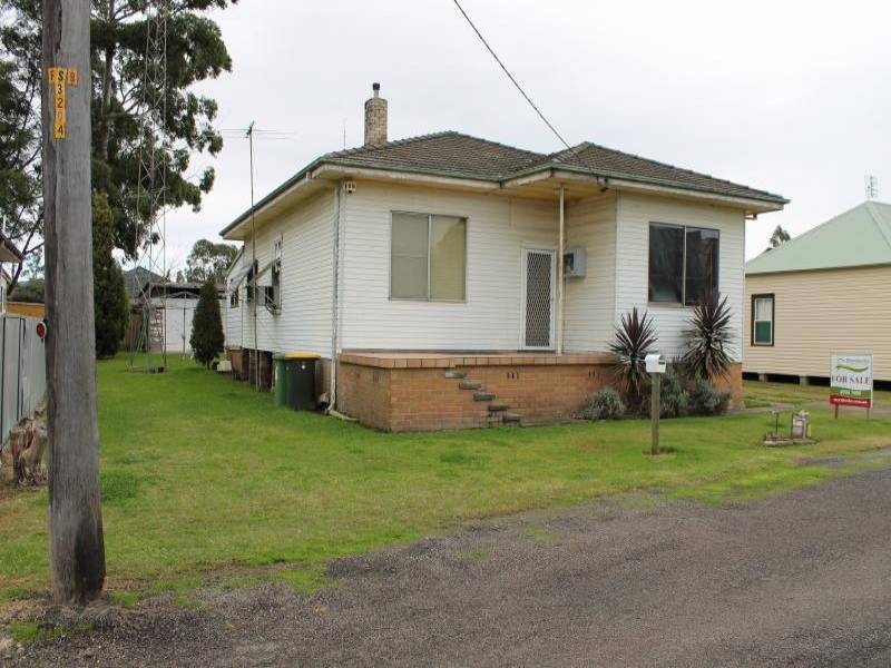 16 Charlton Street, Cessnock NSW 2325